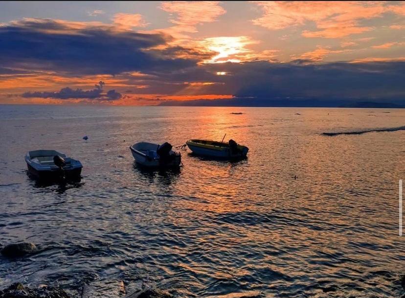 Sant'Andrea  Casa Tranquilla A Pochissimi Passi Dal Mare 빌라 외부 사진